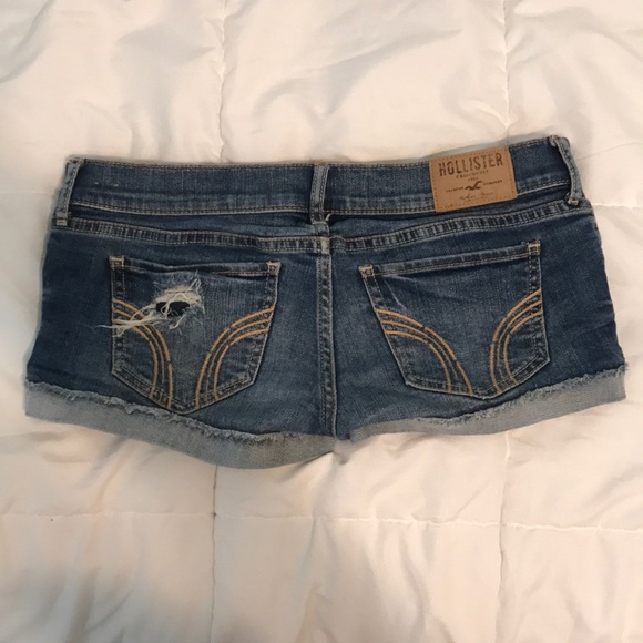 Jean Shorts - Picture 3 of 5